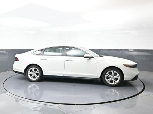 2024 Honda Accord LX 1.5T