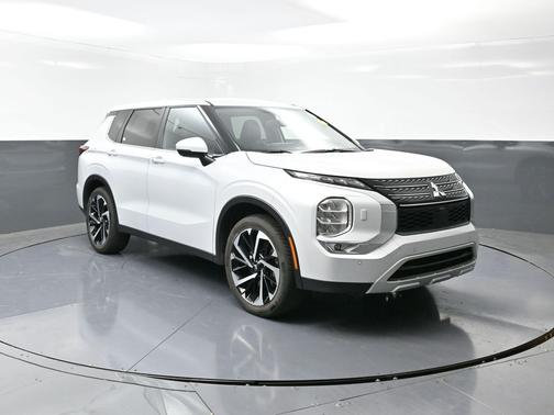 2024 Mitsubishi Outlander 