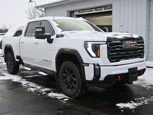 2024 GMC Sierra 2500 AT4