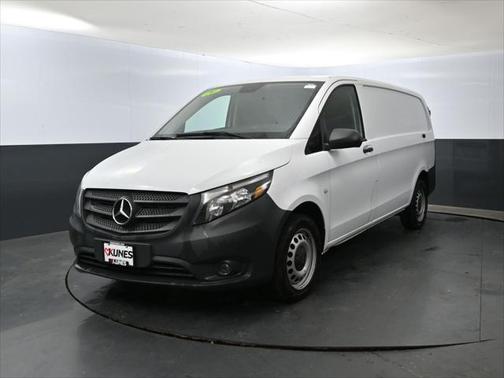 2020 Mercedes-Benz Metris Base