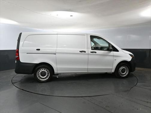 2020 Mercedes-Benz Metris Base