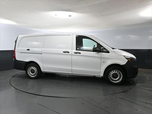 2020 Mercedes-Benz Metris Base
