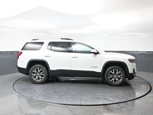 2023 GMC Acadia FWD SLT