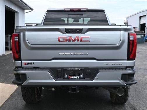 2025 GMC Sierra 3500 Denali