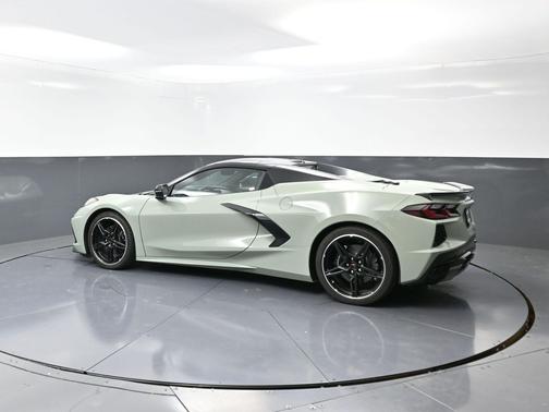 2024 Chevrolet Corvette Stingray w/2LT