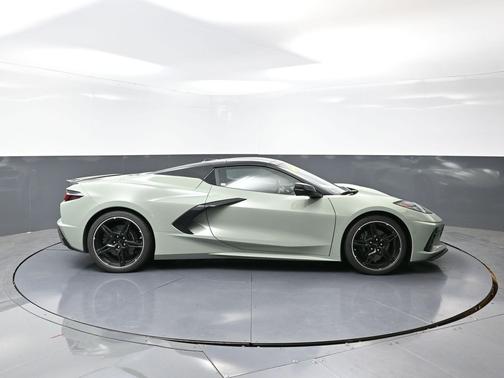 2024 Chevrolet Corvette Stingray w/2LT