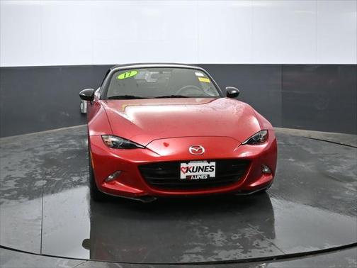 2017 Mazda MX-5 Miata Sport