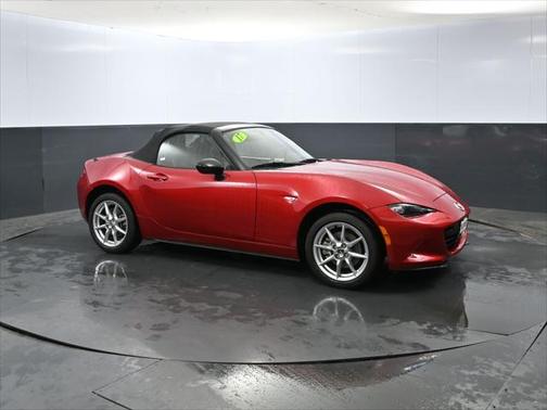 2017 Mazda MX-5 Miata Sport