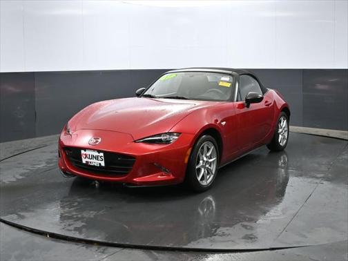 2017 Mazda MX-5 Miata Sport