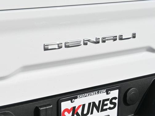 2026 GMC Sierra 3500 Denali