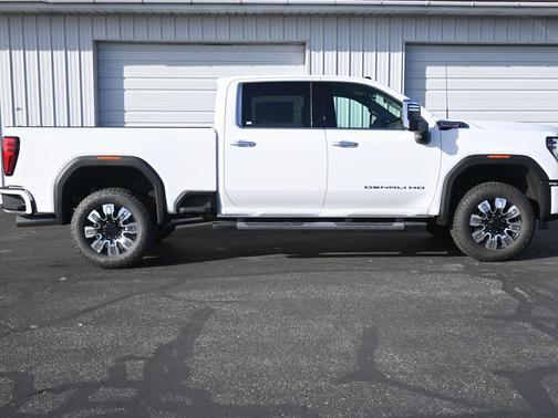 2026 GMC Sierra 3500 Denali
