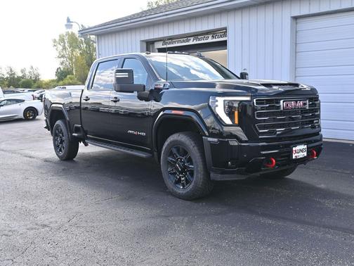 2025 GMC Sierra 2500 AT4