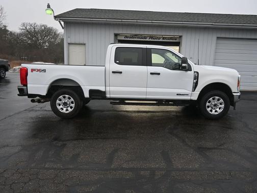 2024 Ford F-250 XLT