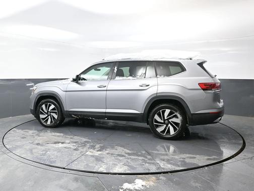2025 Volkswagen Atlas 2.0T SE w/Technology 4MOTION