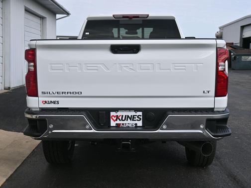 2026 Chevrolet Silverado 3500 LT