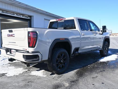2026 GMC Sierra 2500 AT4