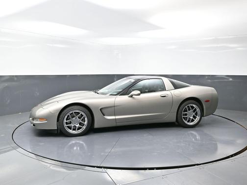 2000 Chevrolet Corvette Base