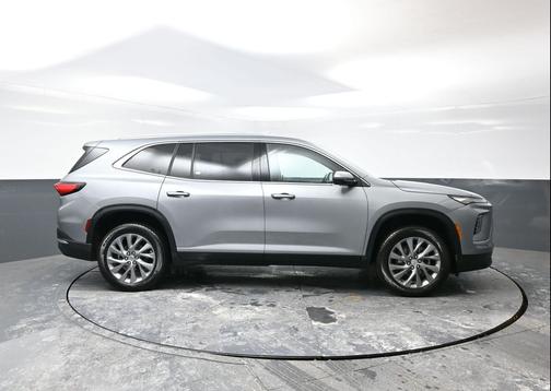 2025 Buick Enclave Preferred FWD