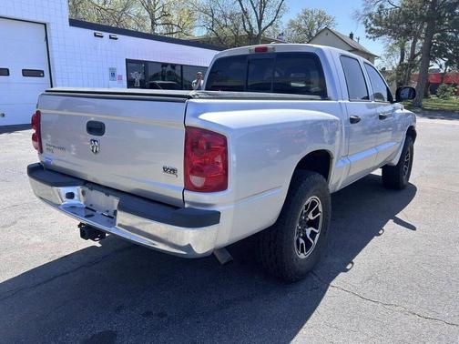 Bright Silver Metallic Clearcoat 2005 Dodge Dakota SLT Quad Cab