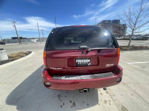 RED 2008 GMC Envoy SLE