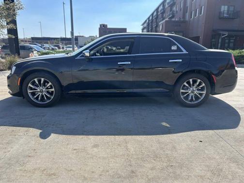 2018 Chrysler 300 Limited