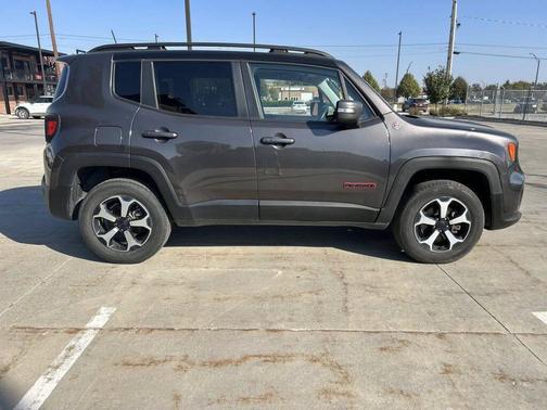 2020 Jeep Renegade Trailhawk