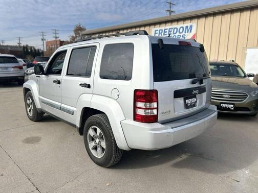 2008 Jeep Liberty Sport