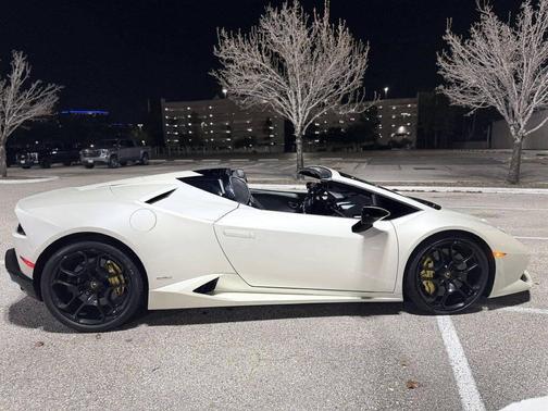 2017 Lamborghini Huracan LP610-4S