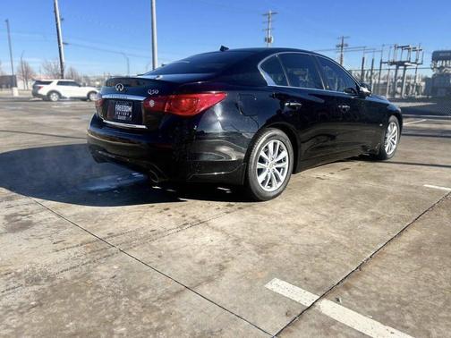 2015 INFINITI Q50 Premium