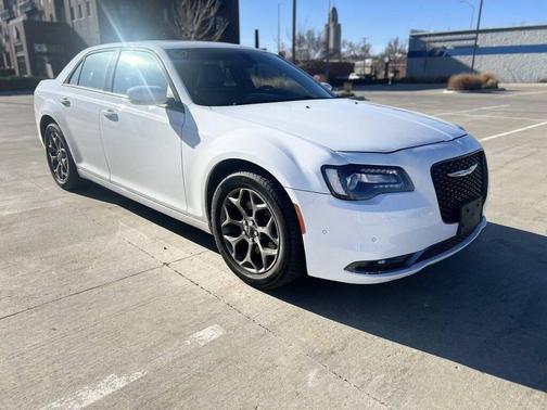 2016 Chrysler 300 S
