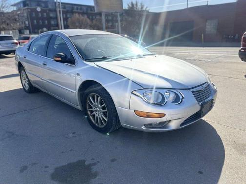Bright Silver Metallic Clearcoat 2004 Chrysler 300M Base 4dr Sedan