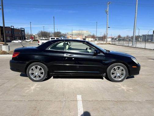 2008 Chrysler Sebring Base