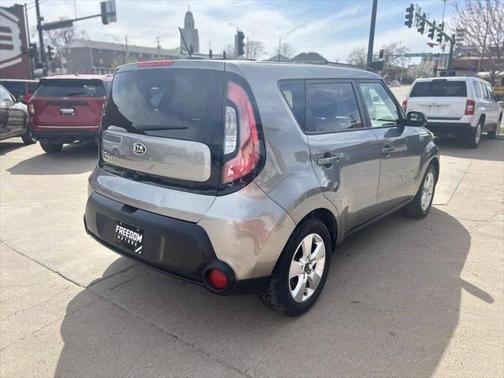 2017 Kia Soul Base