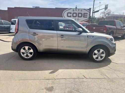 2017 Kia Soul Base