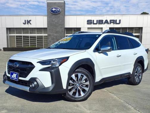 2025 Subaru Outback Touring XT