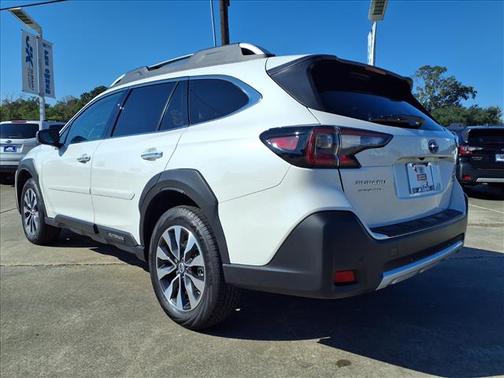 2025 Subaru Outback Touring XT