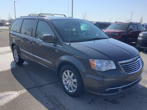 2015 Chrysler Town & Country Touring