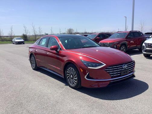 2023 Hyundai SONATA Hybrid Limited