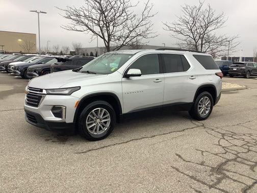 2022 Chevrolet Traverse LT Cloth