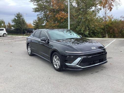 2025 Hyundai SONATA SE