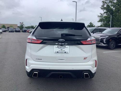 2022 Ford Edge ST