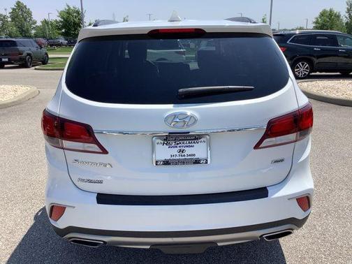 2017 Hyundai SANTA FE SE