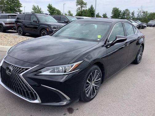 2022 Lexus ES 350 Base