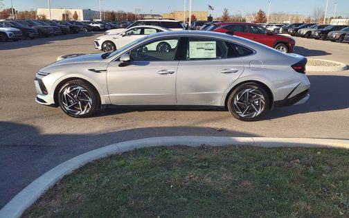 2026 Hyundai SONATA SEL