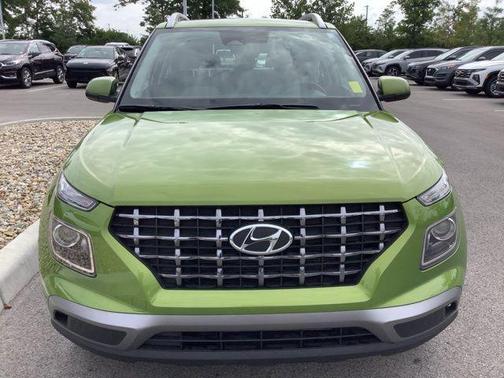 2023 Hyundai VENUE SEL