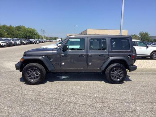 Granite Crystal Metallic Clearcoat 2025 Jeep Wrangler Sport S