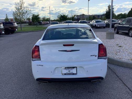 Bright White Clearcoat 2022 Chrysler 300 S