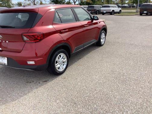 2026 Hyundai VENUE SE