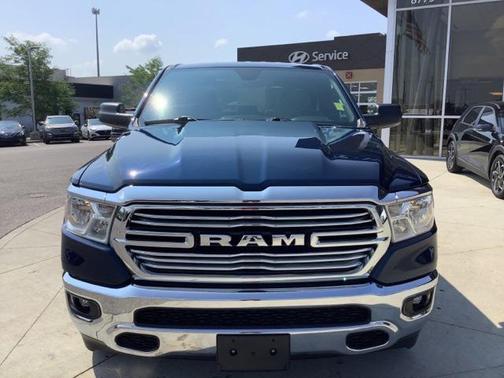 Patriot Blue Pearlcoat 2021 RAM 1500 Big Horn/Lone Star