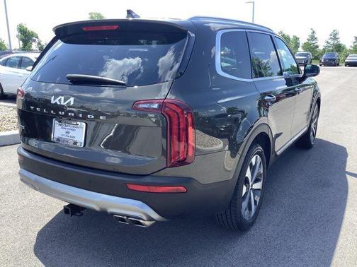 2022 Kia Telluride S